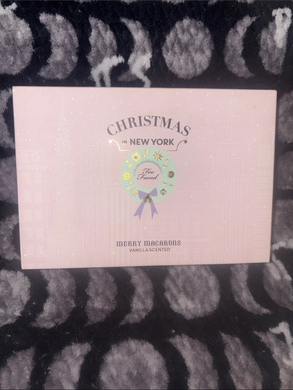 Too Faced “Merry Macarons” Christmas in New York 2016 Holiday Palette (New)